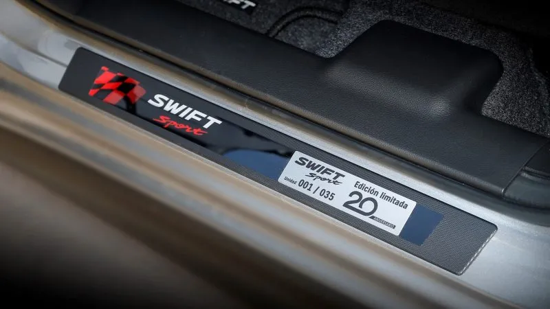 Suzuki Swift Sport 20 Aniversario 2023 (27)