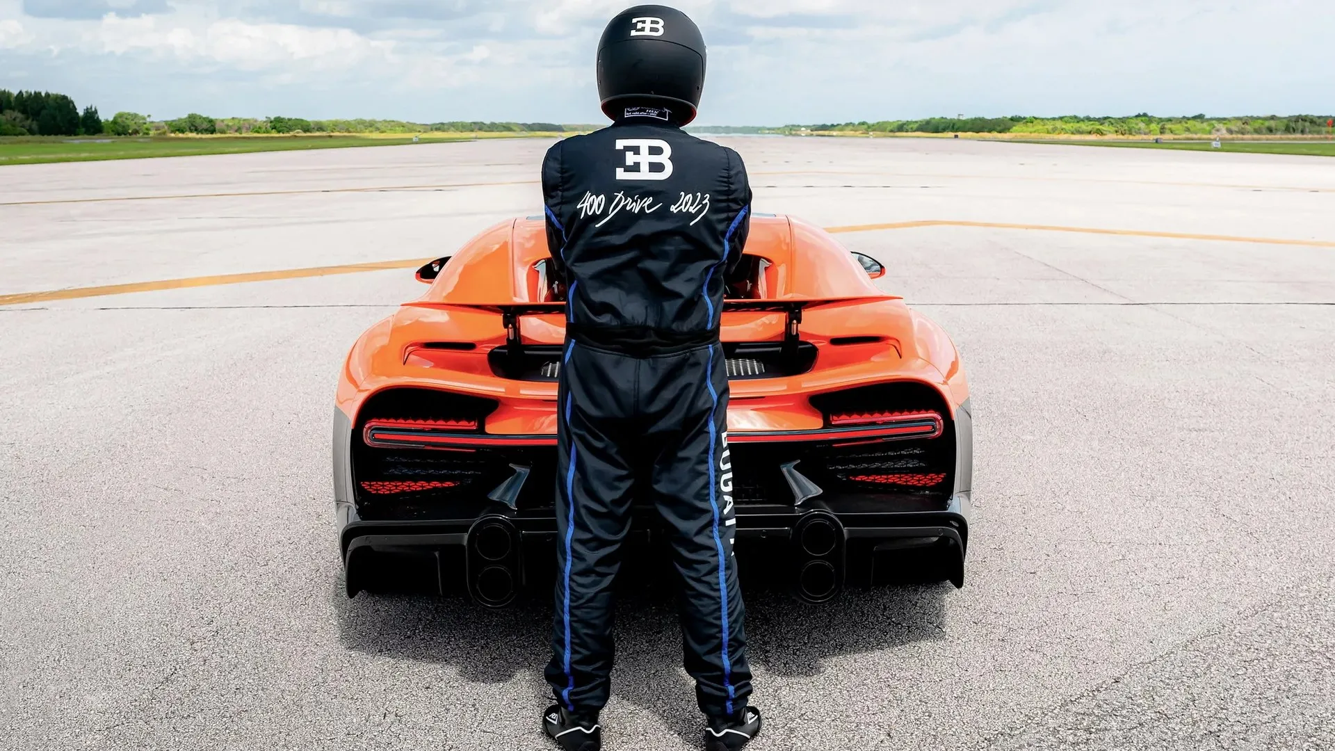 Bugatti invita a 18 propietarios a superar los 400 km/h