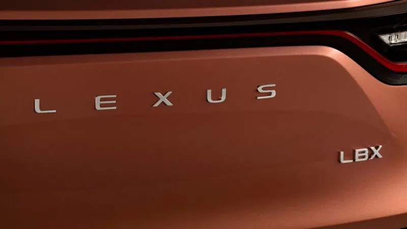 Lexus LBX 2023 (52)