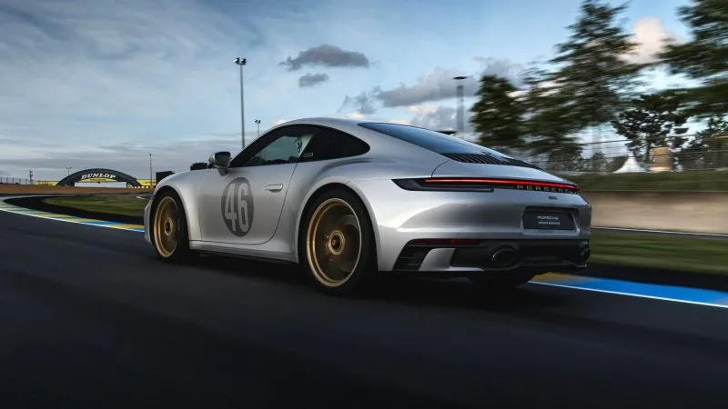 Porsche 911 Carrera GTS Le Mans Centenaire Edition 2023 (2)