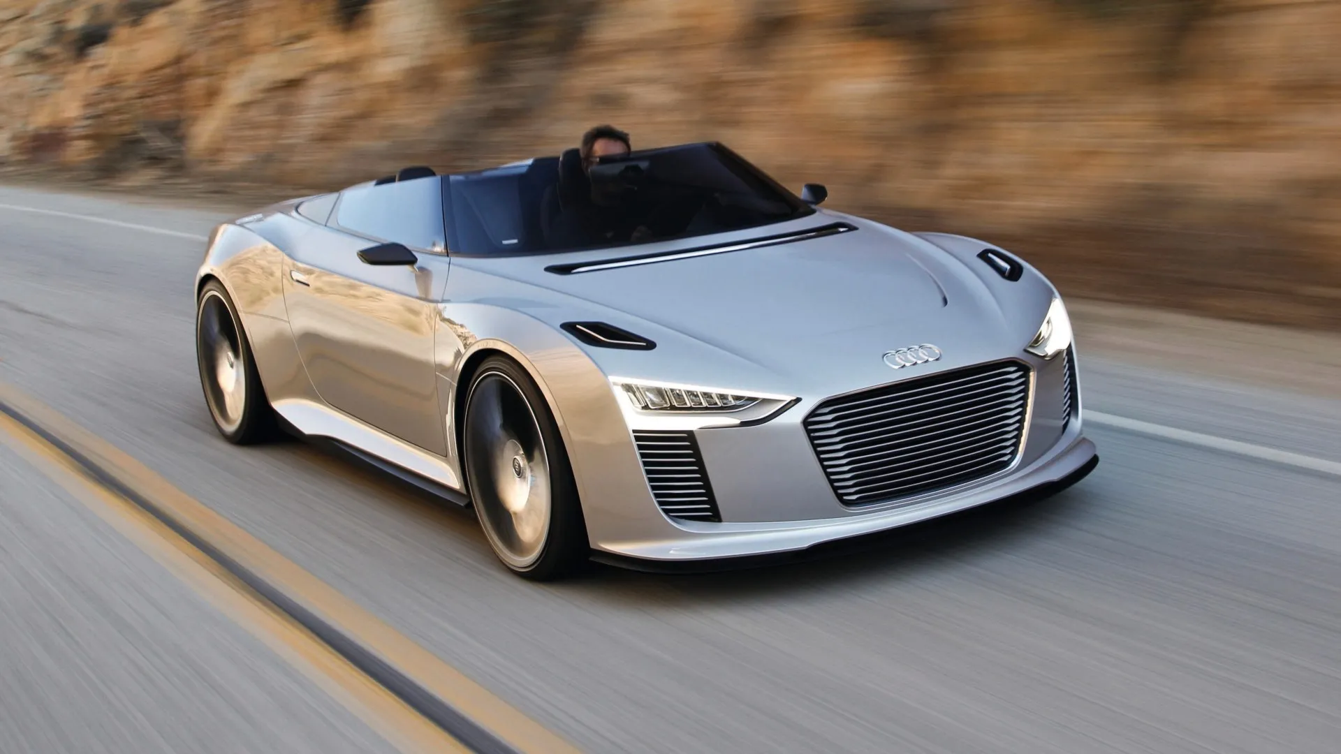 Hoy recordamos el Audi e-tron Spyder Concept