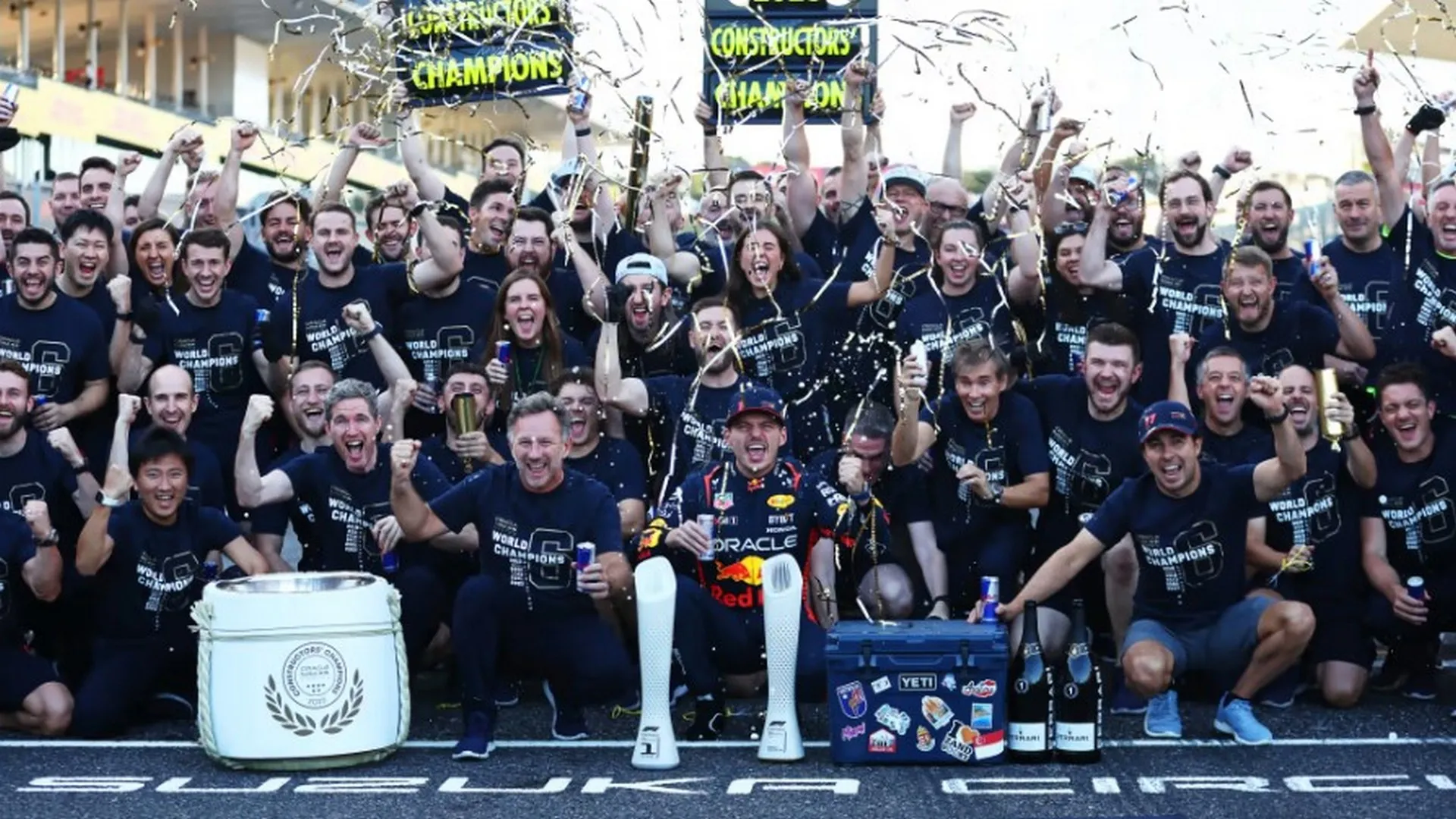 Paseo triunfal para Red Bull en el Gran Premio de Japón