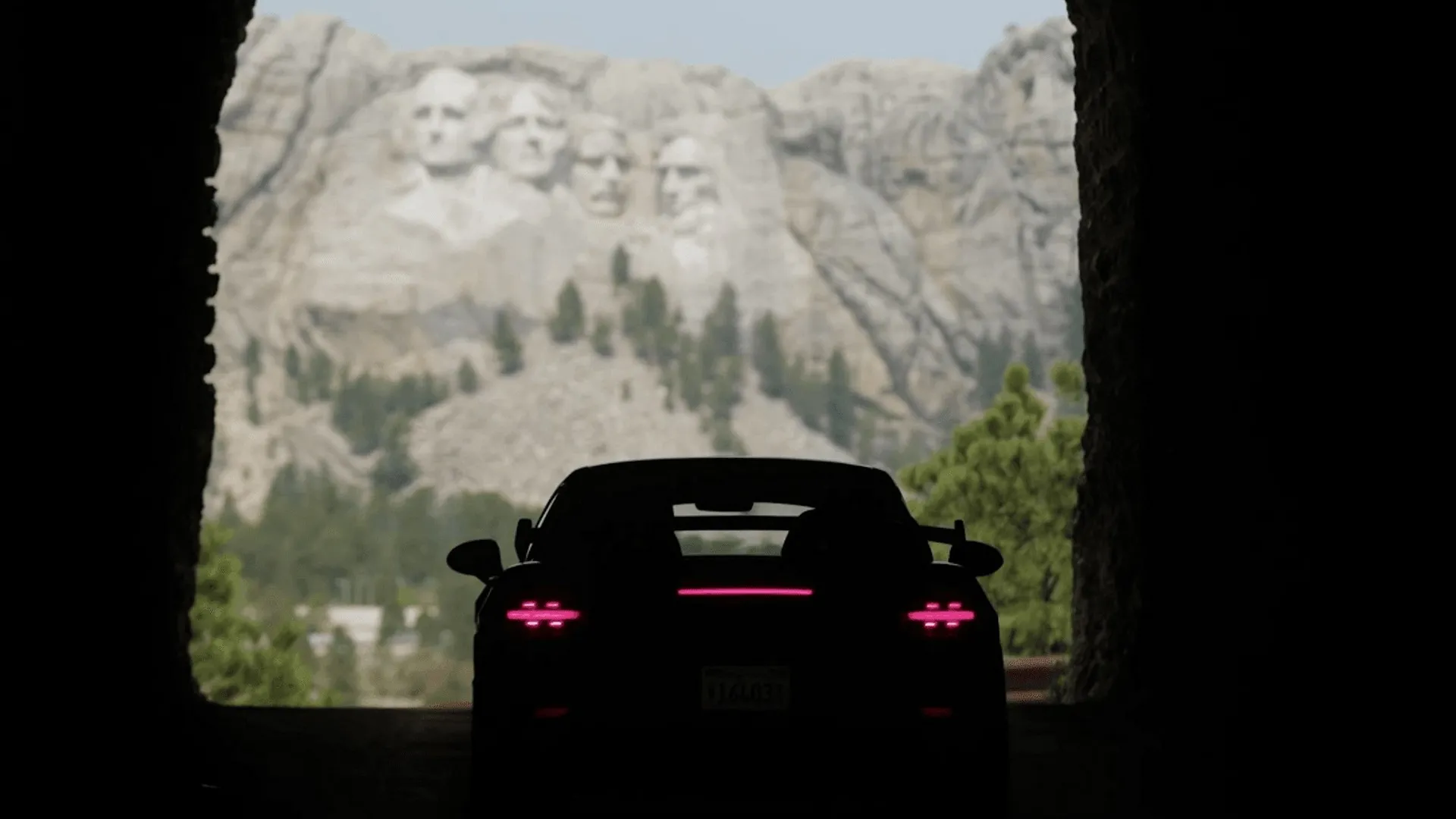 Escucha aullar al Porsche 718 Cayman GT4 RS en el Monte Rushmore
