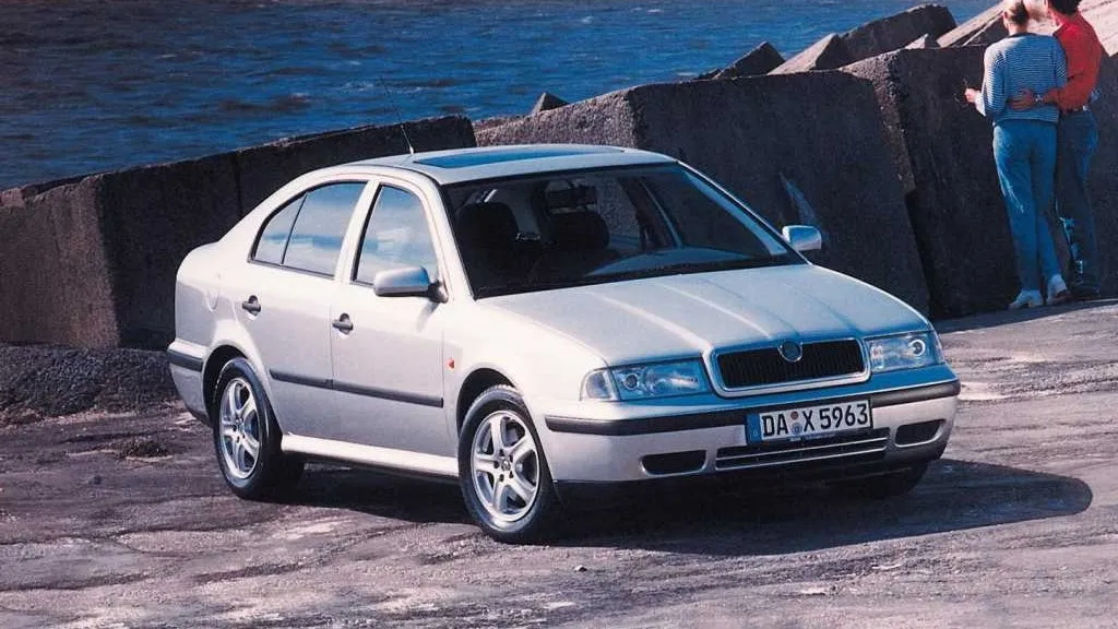 Coche del día: Škoda Octavia (1U)