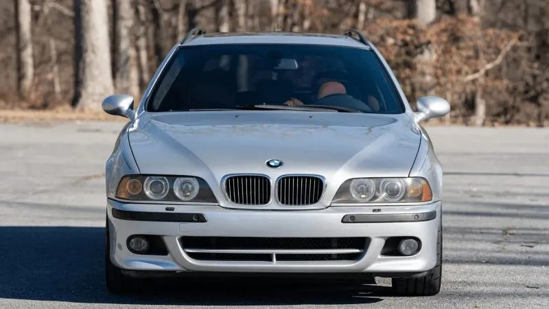 BMW M5 E39 ranchera(1)