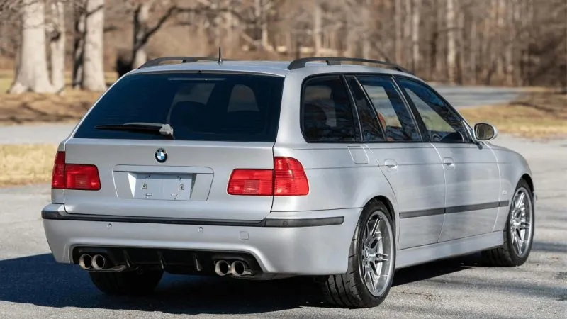 BMW M5 E39 ranchera(7)