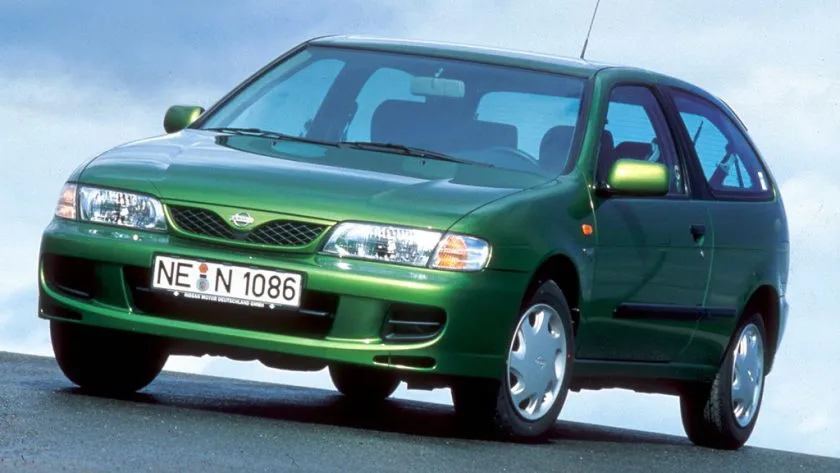 Nissan Almera N15 (1)