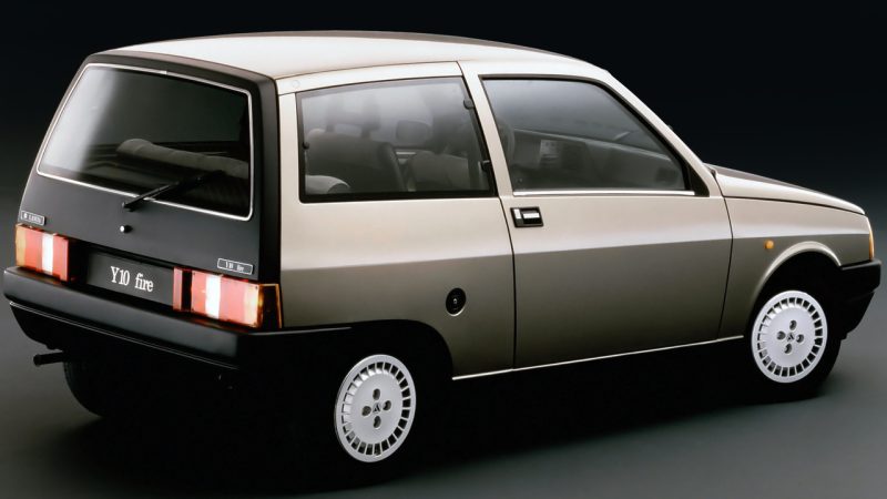 Lancia Y10 (2)