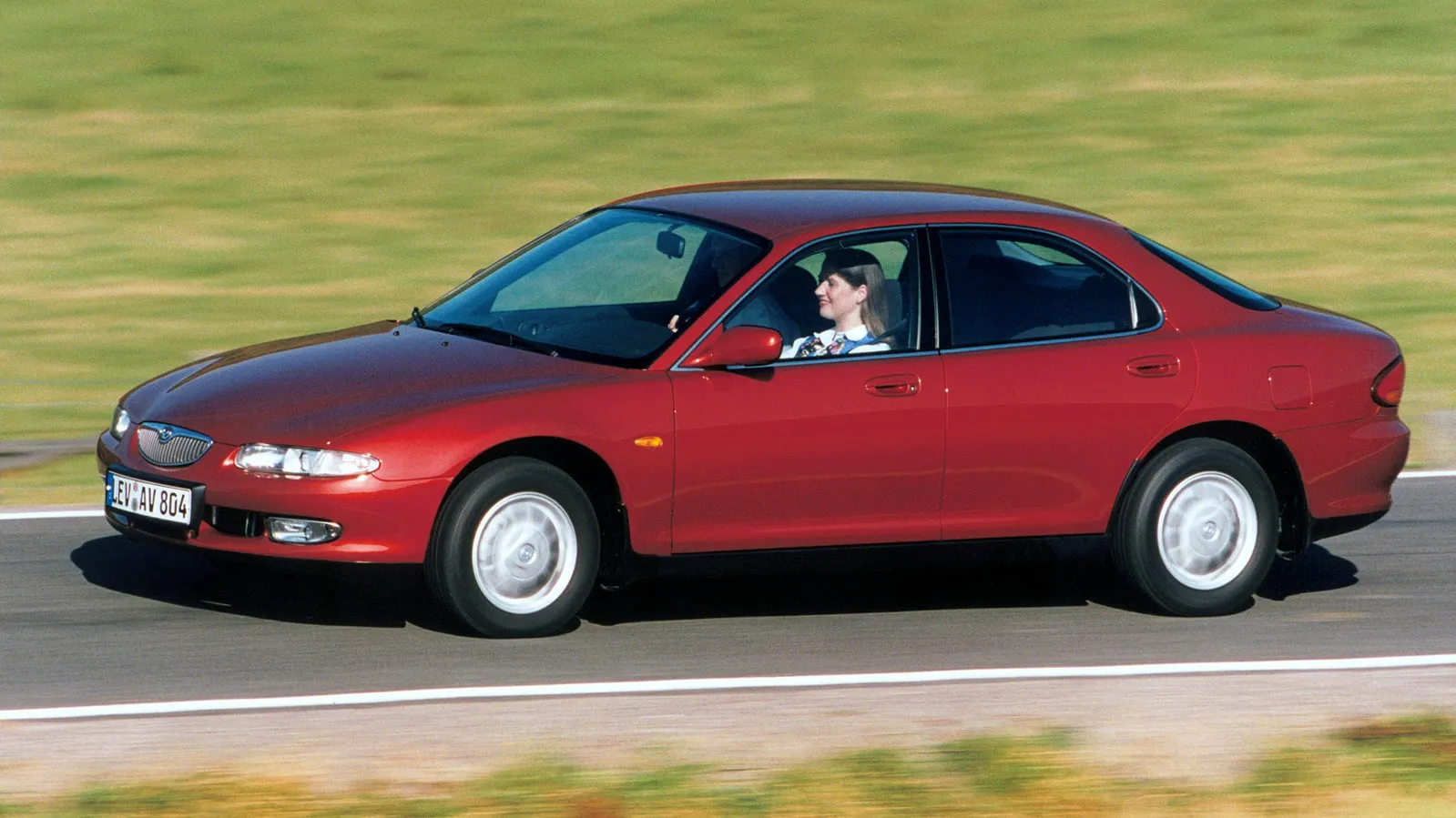 Coche del día: Mazda Xedox 6 1.6