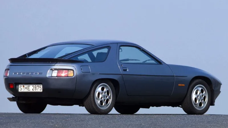 Porsche 928 S (2)