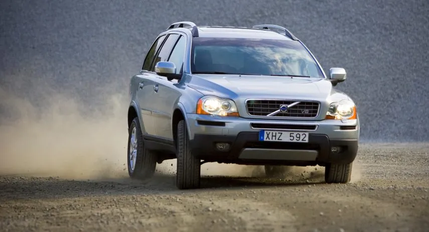 Volvo XC90 (1)