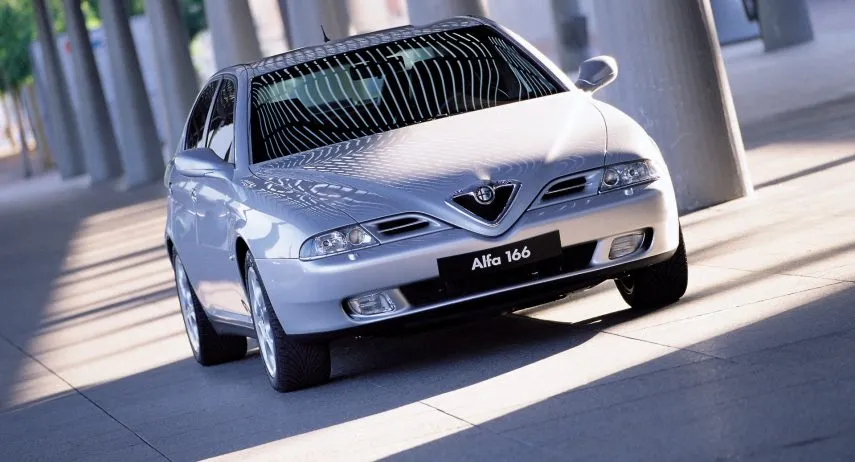 Alfa Romeo 166 2 5 V6 coche del día