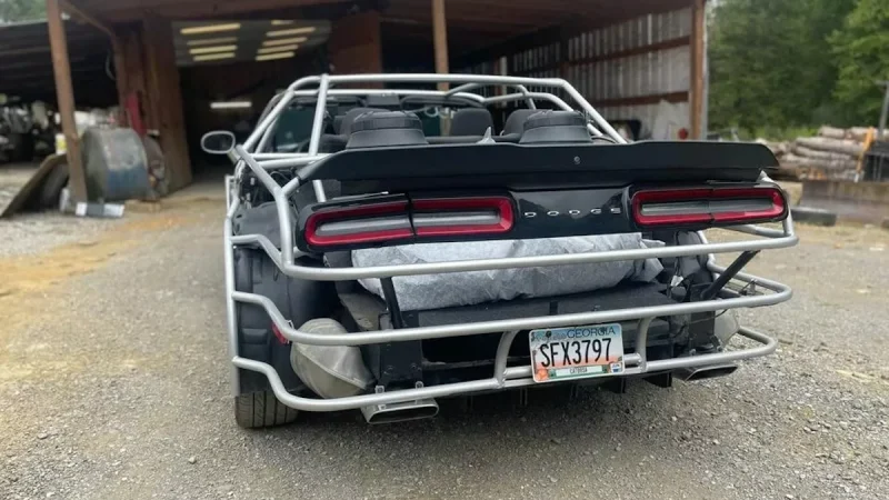 Dodge Challenger sin carrocería