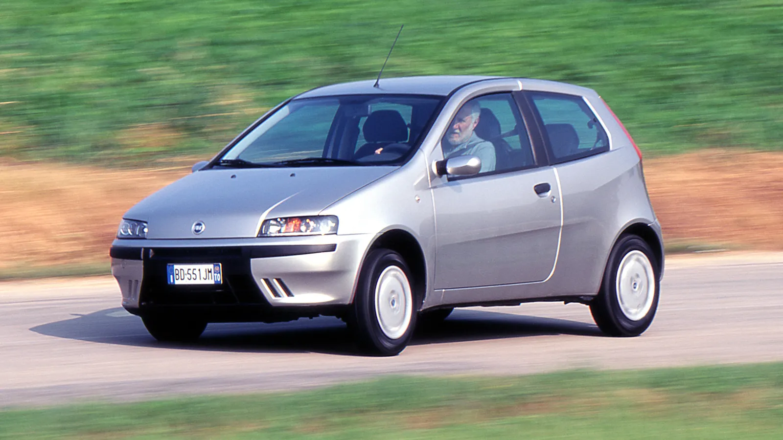 La era de loa diésel: FIAT Punto 1.9 JTD, un coche que gastaba “como un mechero”