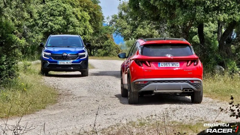 Hyundai Tucson Hybrid vs Renault Austrla E (6)