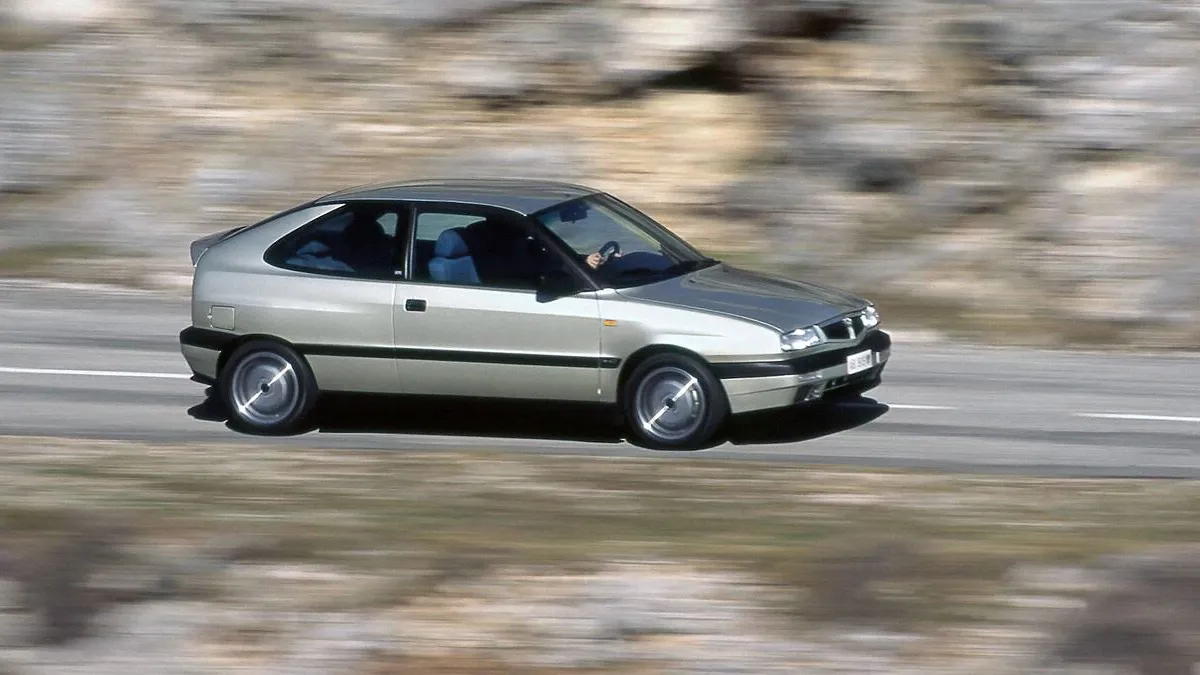 Coche del día: Lancia Delta II 1.8 16v