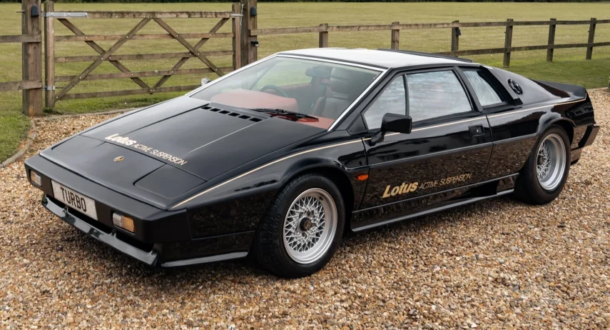 Lotus Esprit Essex Turbo (1)