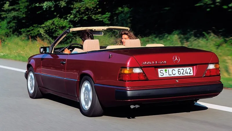 Mercedes 300 CE 24 Cabrio (1)