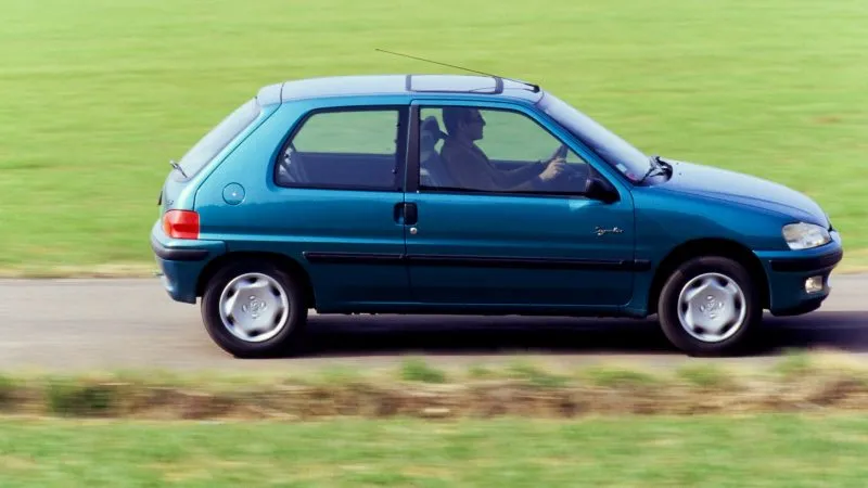 Peugeot 106 1 5D XR (1)