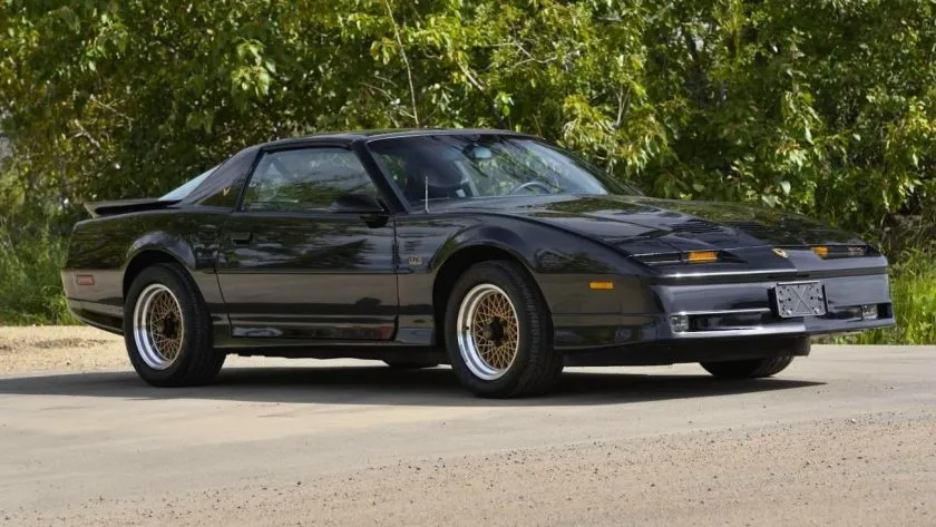 Pontiac Trans Am GTA (1)