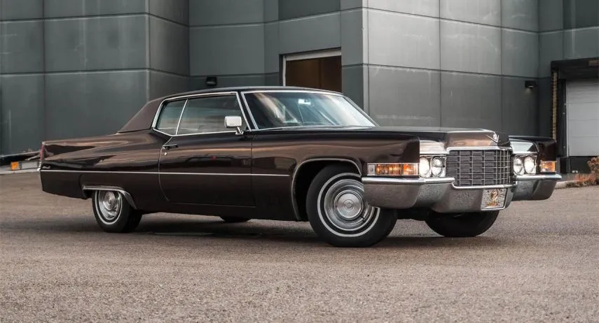 Cadillac Deville (1)