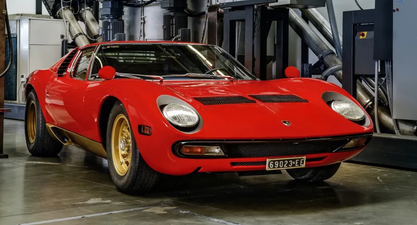 El primer Lamborghini Miura SV que llegó a Estados Unidos (1)