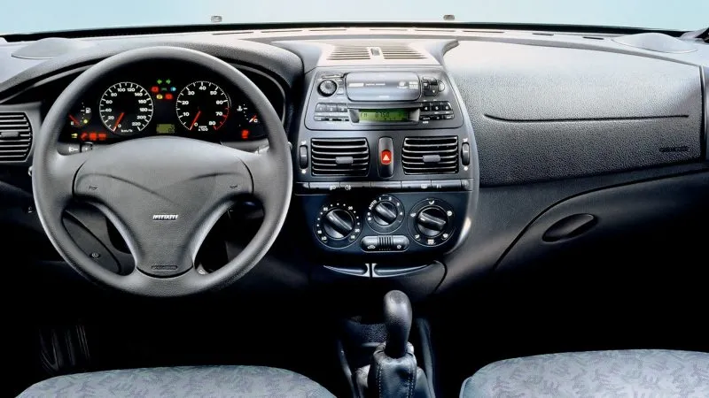 FIAT Brava 1 6 interior