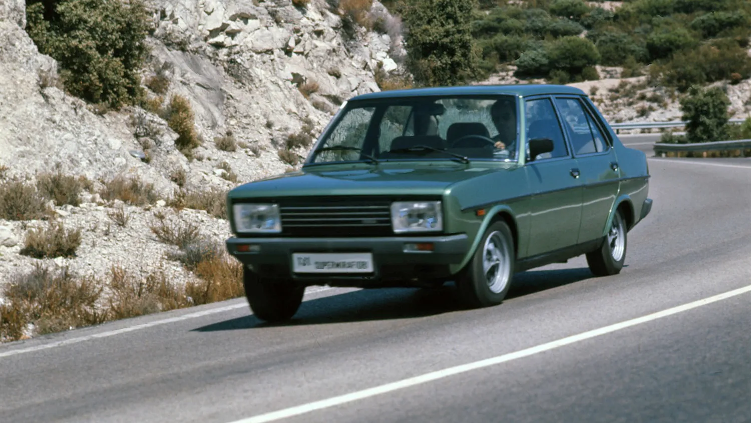 Coche del día: SEAT 131 CLX 2000