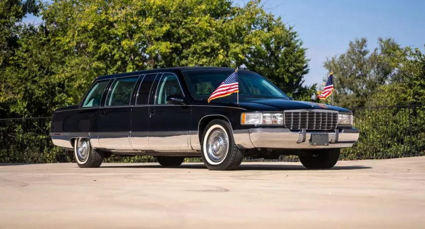 Cadillac Fleetwood Bill Clinton (1)