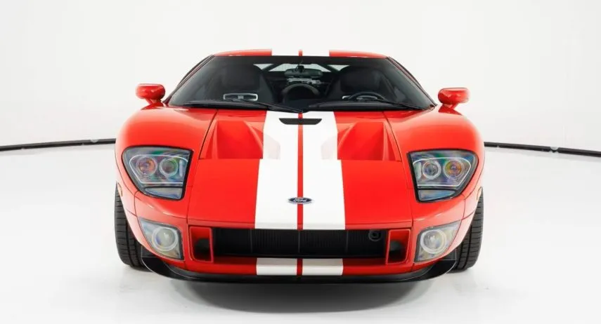 Ford GT (1)