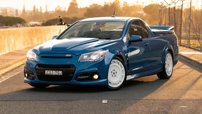 Holden VF SSV “Blue Meanie” Ute (1)