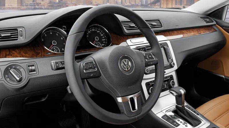 Volkswagen Passat CC 3 6 FSi 4MOTION DSG (2)