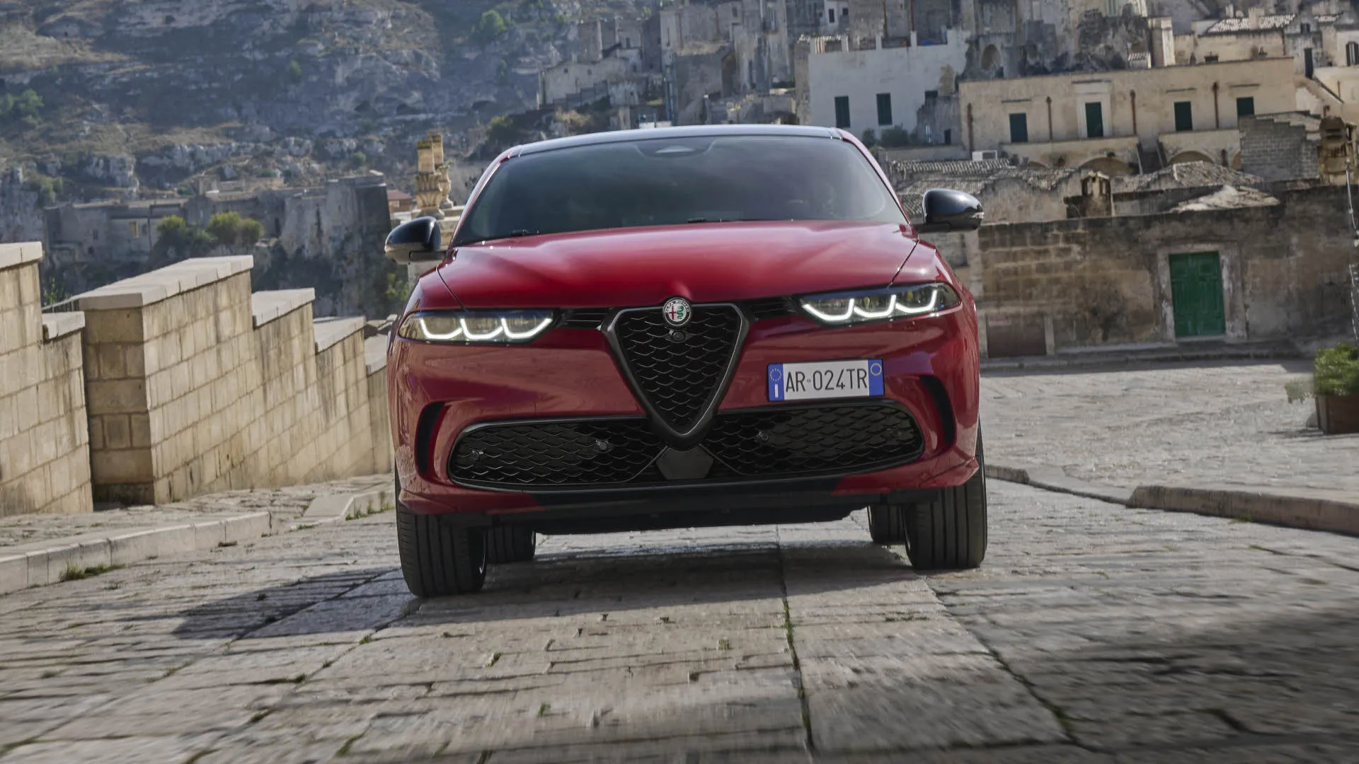 Alfa Romeo cambia su estrategia y retrasa la retirada de los motores de combustión