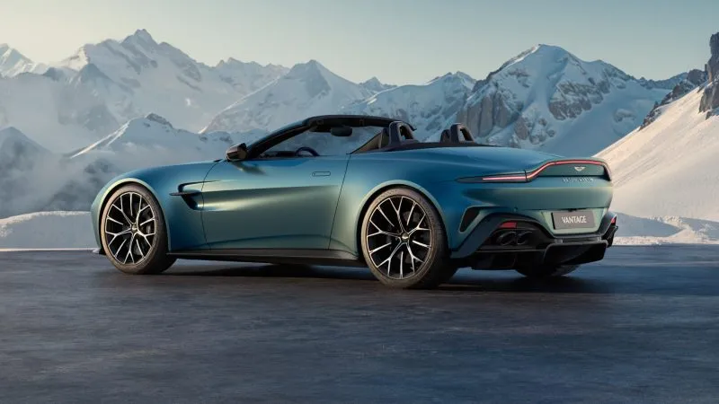 Aston Martin Vantage Roadster (4)