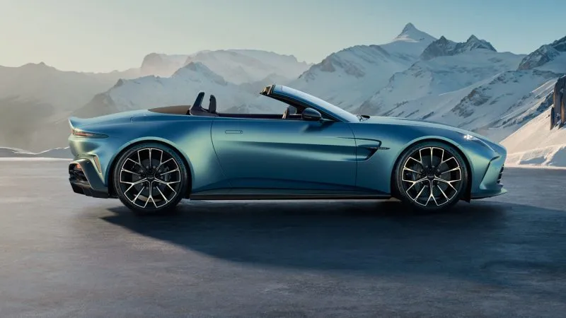 Aston Martin Vantage Roadster (6)