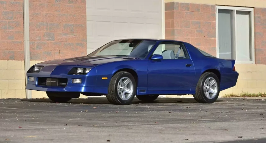 Chevrolet Camaro 1990 (1)