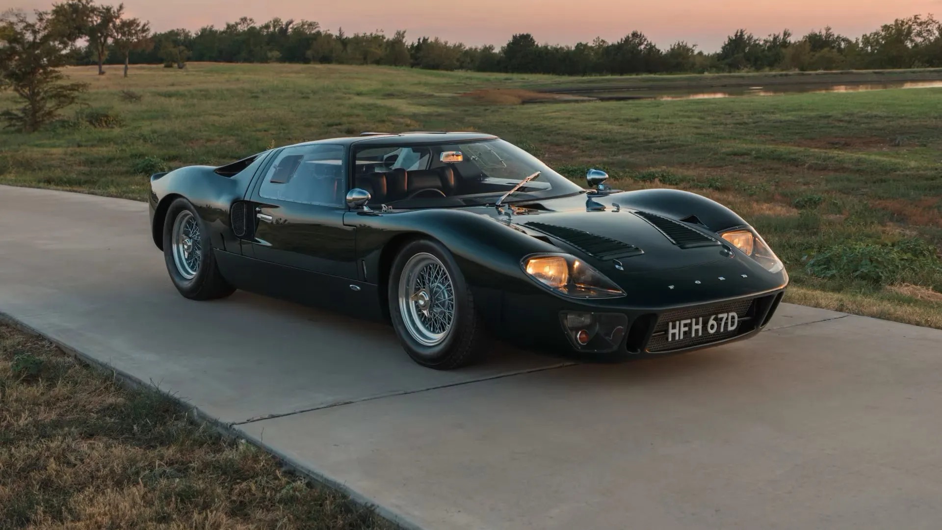 Una rareza a subasta: El primer Ford GT40 de carretera