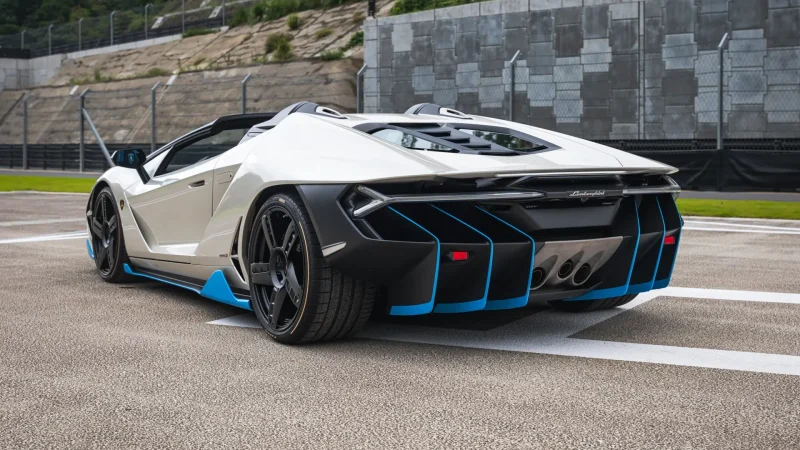 Lamborghini Centenario Roadster (2)