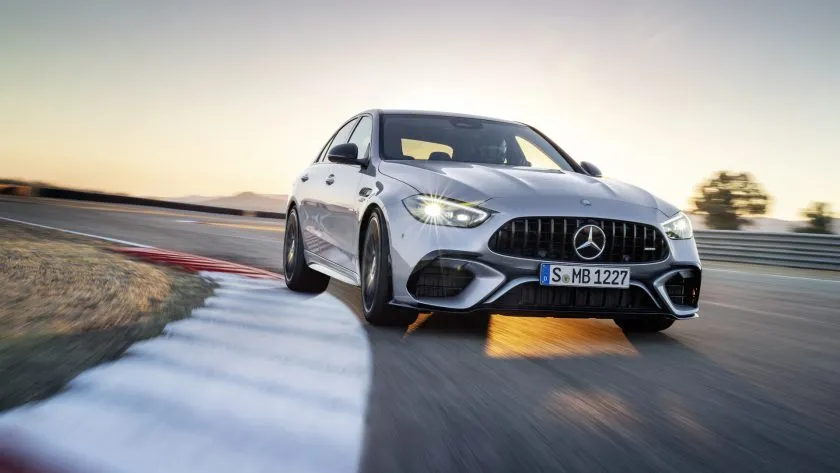 Mecedes AMG C63 S E Performance (2)