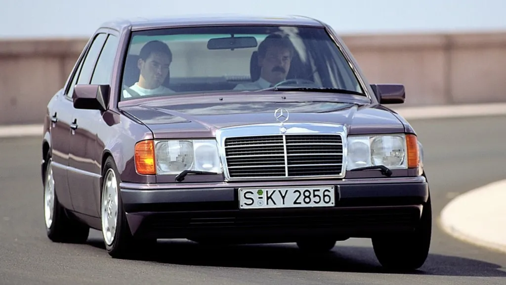 Coche del día: Mercedes 400E (W124)