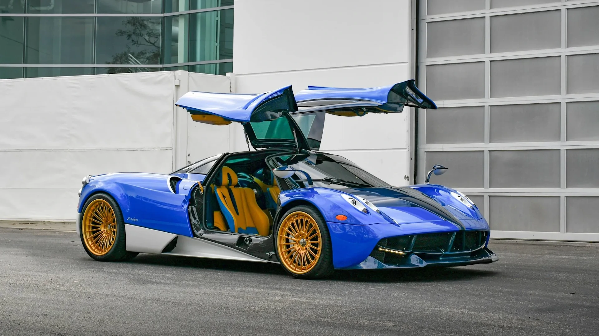 Inspirado en el Océano Pacífico, este Pagani Huayra a la venta en Bring a Trailer no te dejará indiferente