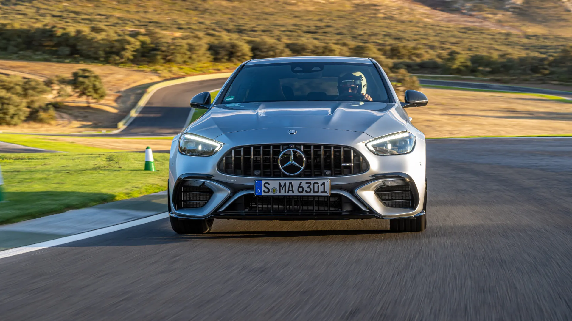 Niegan desde Mercedes-AMG la llegada de un V8 al C63