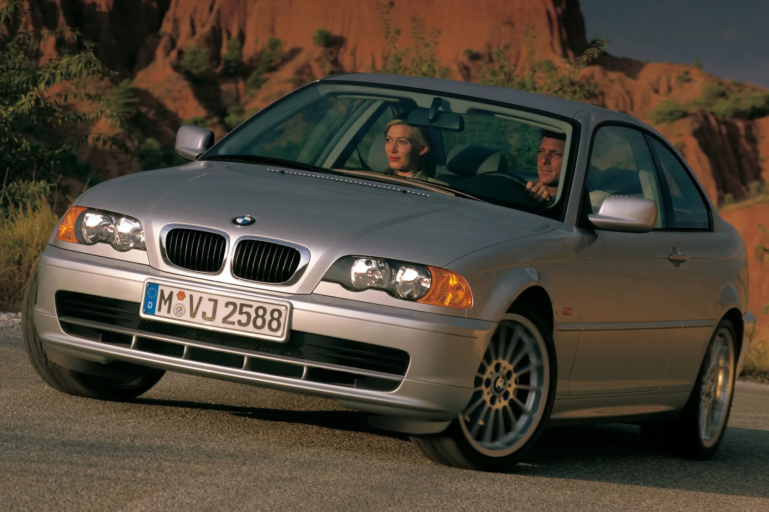 Coche del día: BMW 318 Ci (E46)