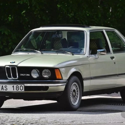 BMW 323i 1979 (1)