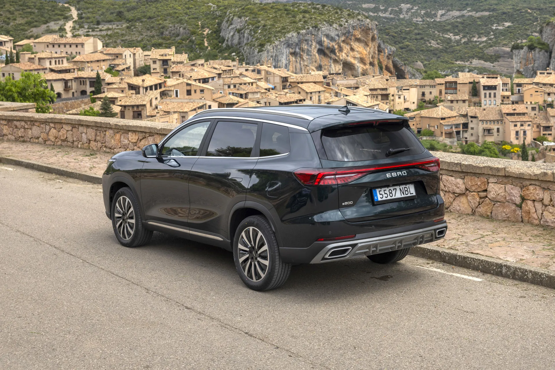 EBRO S800 PHEV (2)