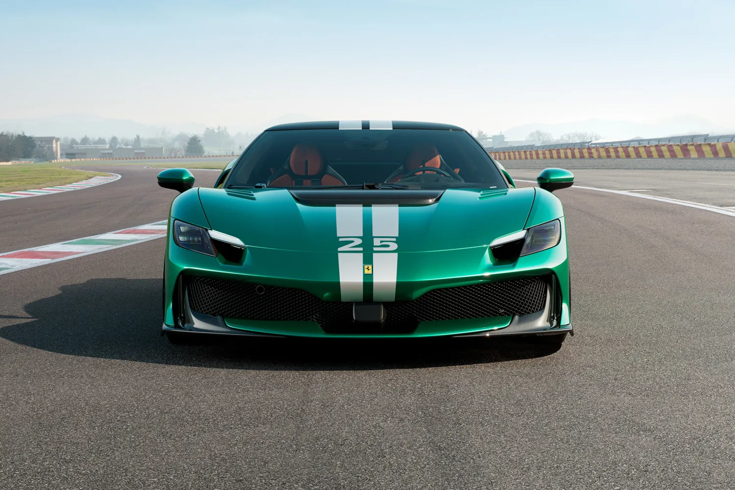 Radical y tan exclusivo como potente, el nuevo Ferrari 296 Speciale te dejará sin palabras