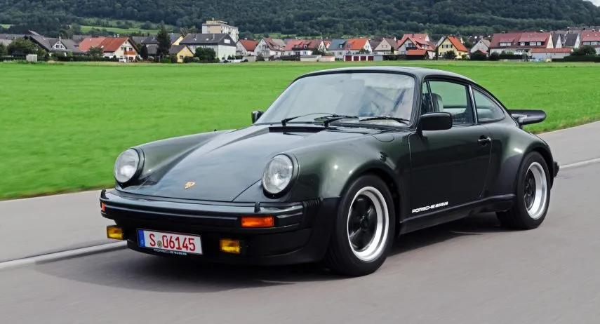 Porsche 911 Turbo (930)