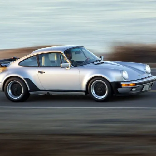 Porsche 930 Turbo 3