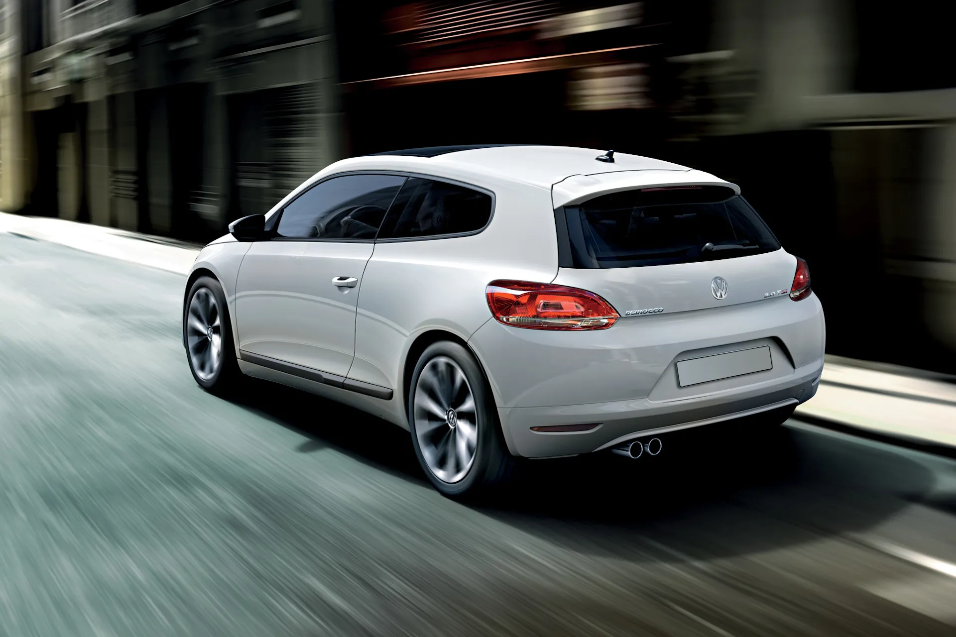 Volkswagen Scirocco 2 0 TSI (2)
