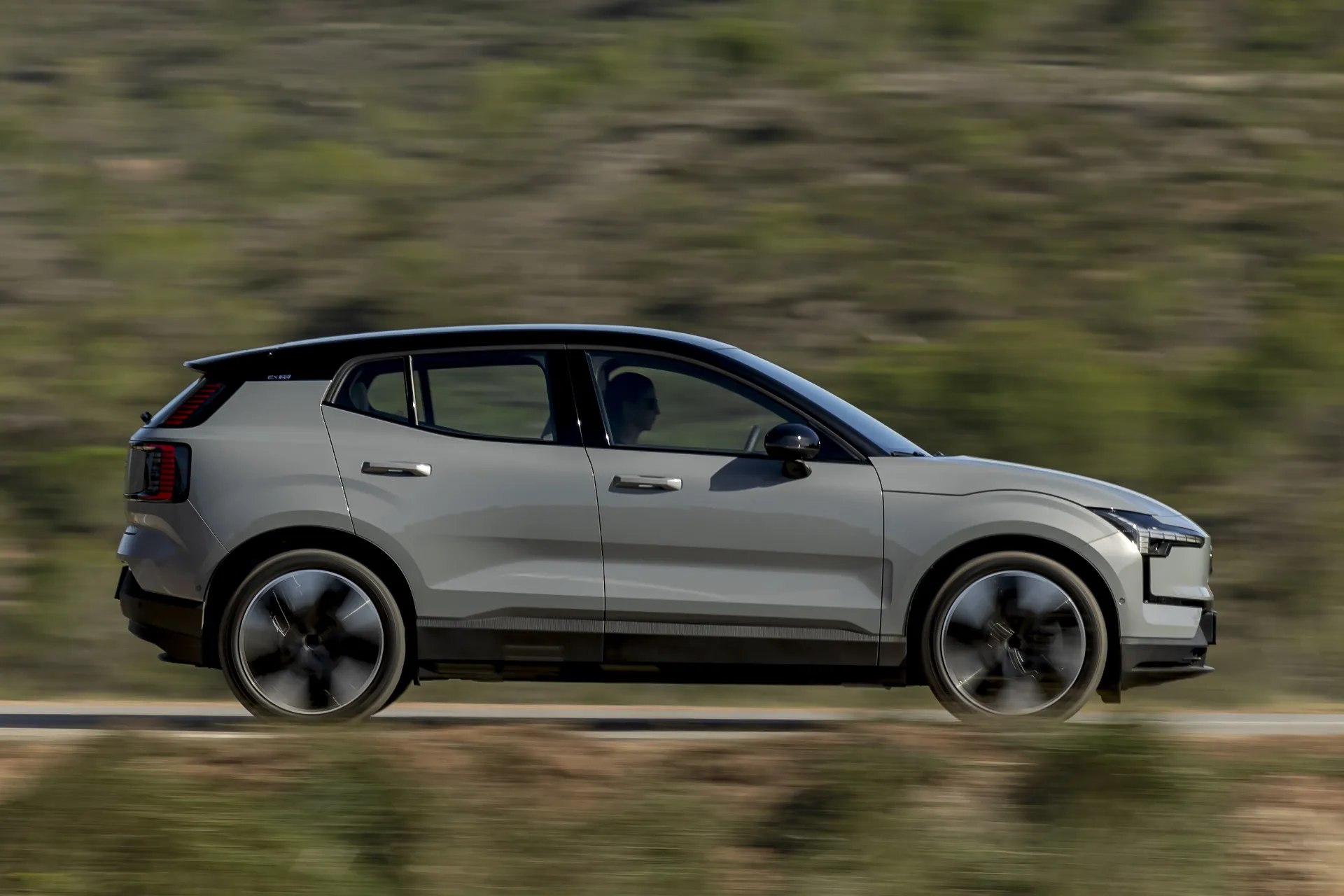 Volvo EX30 Range Extender (4)